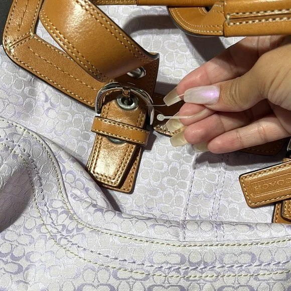 Brand new coach purse - Picture 3 of 6